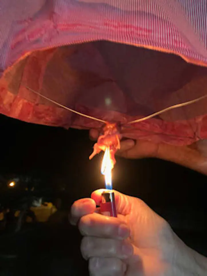 Cómo hacer lámparas flotantes de papel - Cómo encender una lámpara flotante como hacer lamparas flotantes de papel - Cómo encender una lámpara flotante