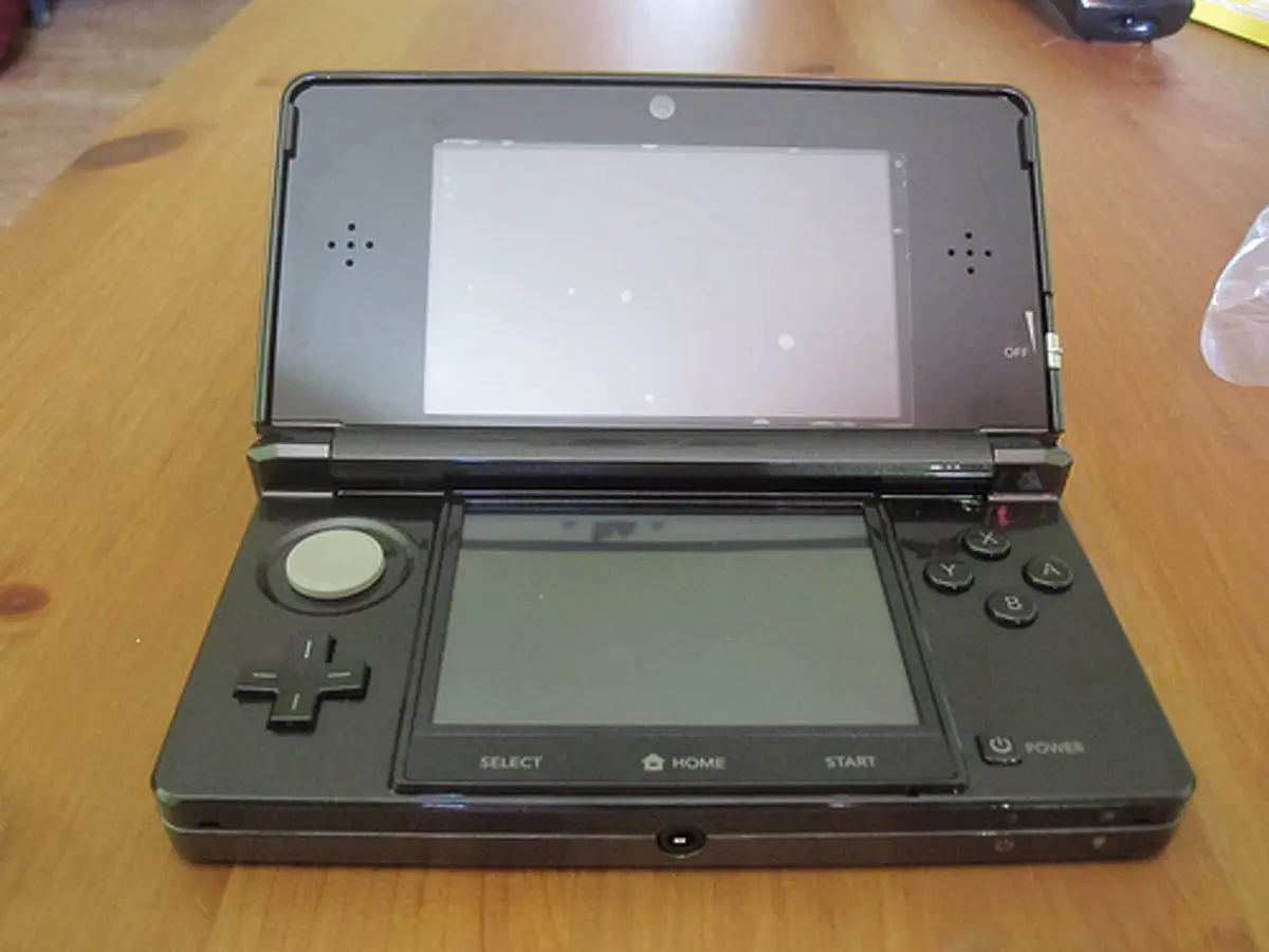 Mi 3DS se queda en pantalla negra: ¿Qué hacer? - Cómo forzar apagado Nintendo 3DS mi 3ds se queda en pantalla negra - Cómo forzar apagado Nintendo 3DS