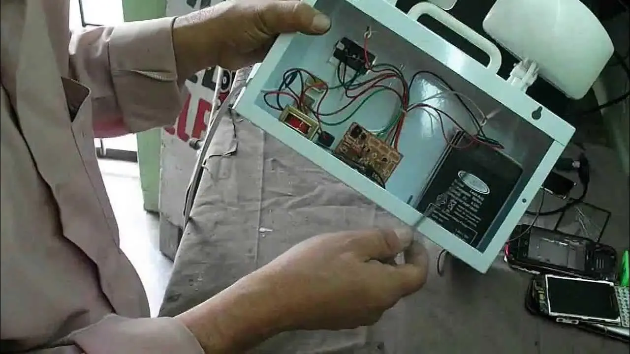 como reparar lampara led de emergencia - Cómo hacer mantenimiento a luces de emergencia