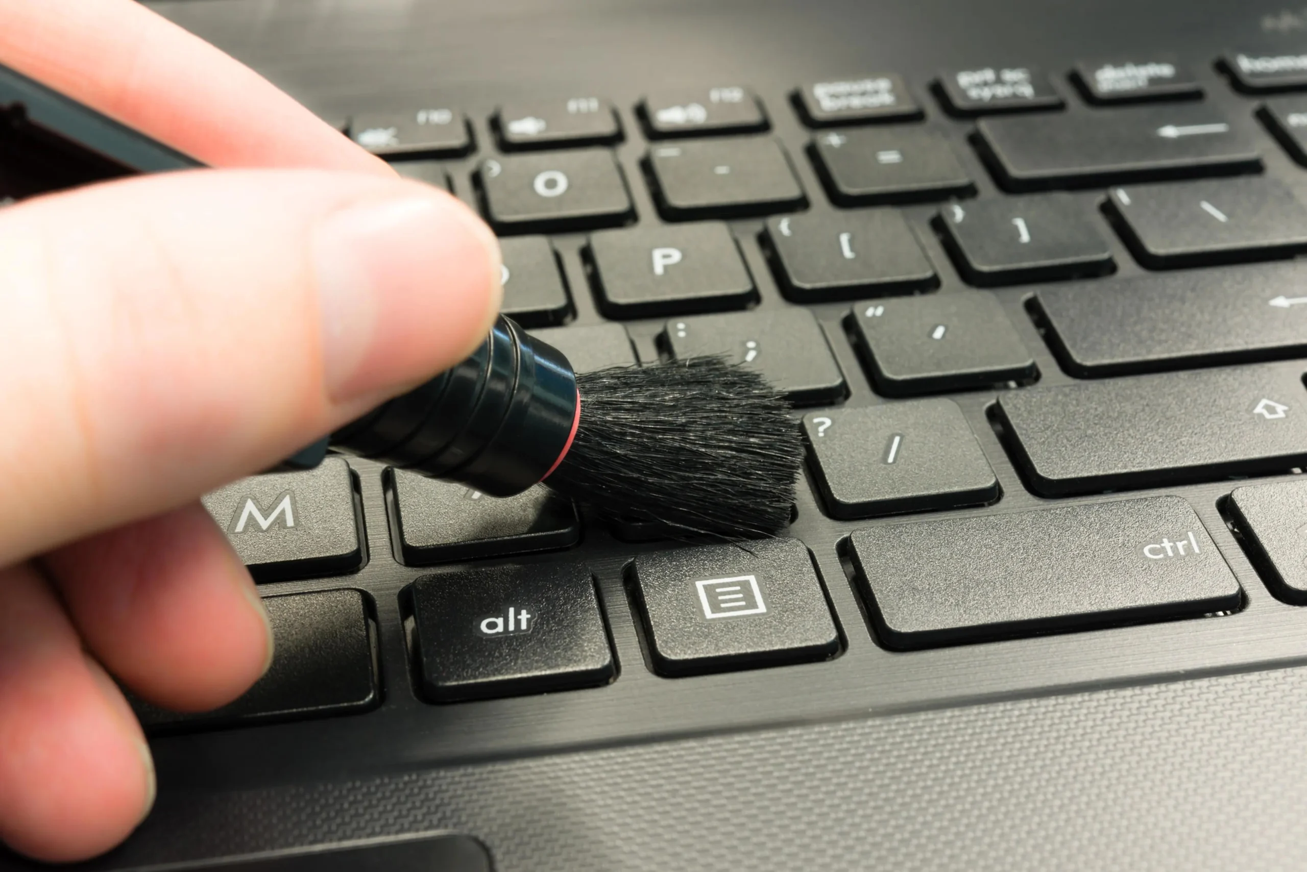 como limpiar el teclado y la pantalla de un portatil - Cómo limpiar correctamente el teclado de la computadora