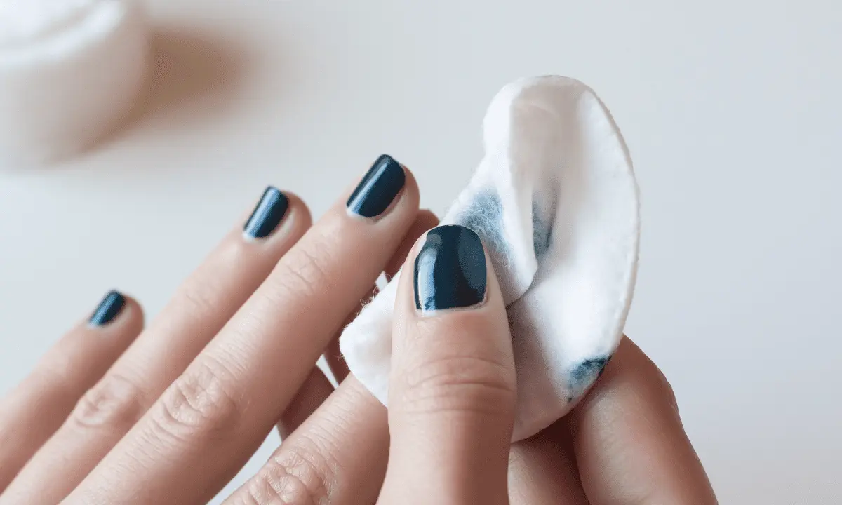 como quitar esmalte permanente con lampara - Cómo quitar esmalte permanente con agua caliente