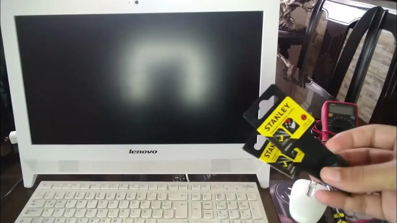 all in one lenovo no enciende pantalla - Cómo reiniciar una computadora Lenovo de fábrica