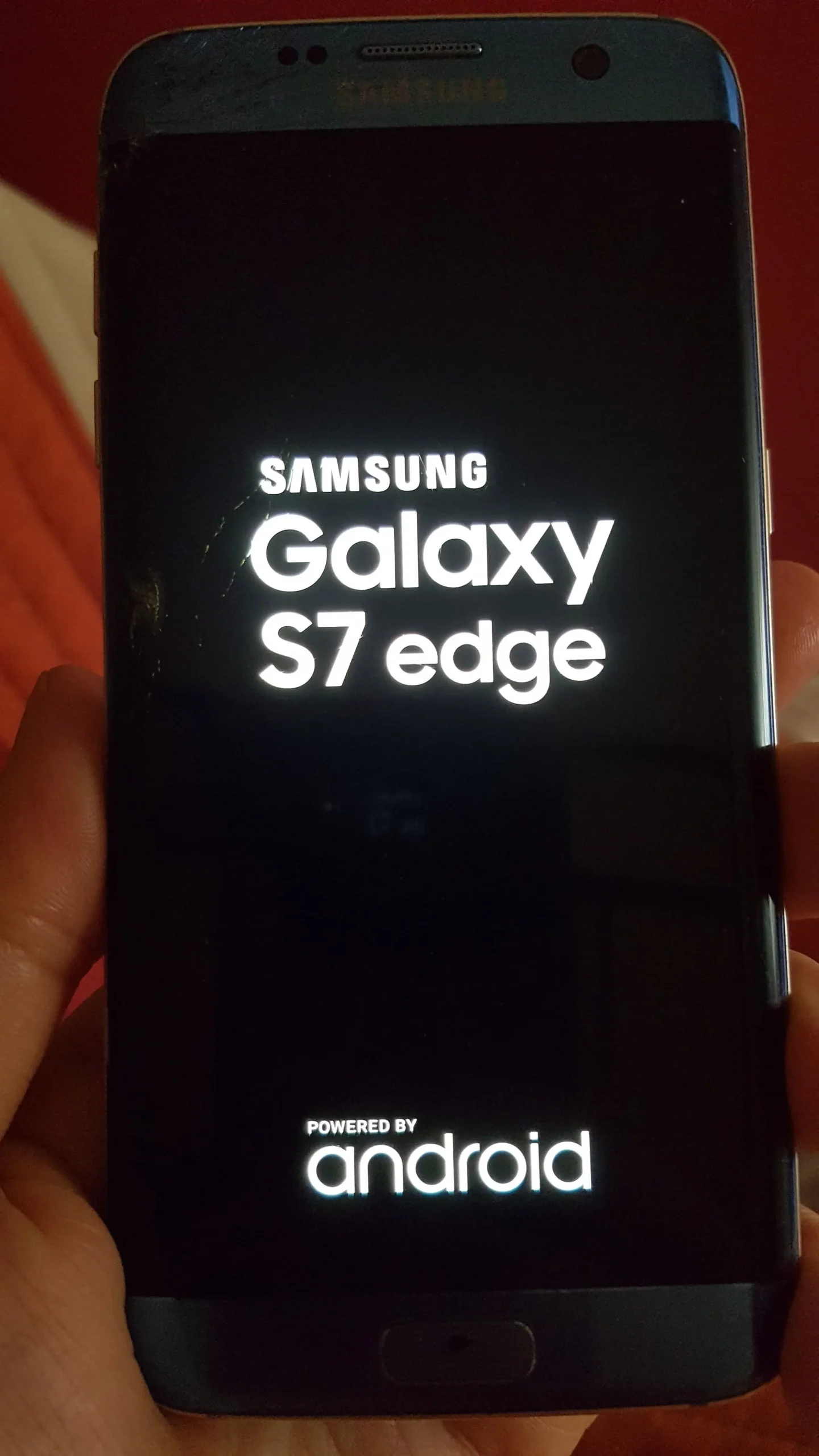 Galaxy S7 Edge: Solución a la Pantalla Negra - Cómo restaurar a modo de fábrica Samsung Galaxy s7 Edge galaxy s7 edge pantalla negra - Cómo restaurar a modo de fábrica Samsung Galaxy s7 Edge