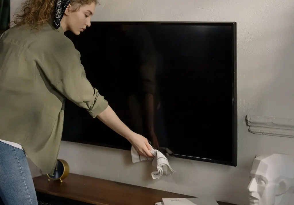 Cómo limpiar la pantalla del televisor de forma segura y eficaz - Cómo se limpia la pantalla de un televisor LED como limpiar la pantalla del televisor - Cómo se limpia la pantalla de un televisor LED