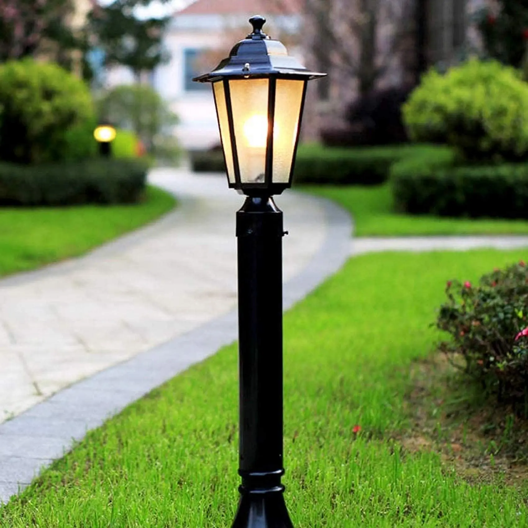 Lámpara de pie farol: iluminación y diseño en uno
