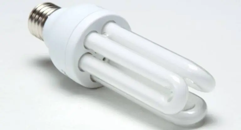 lamparas bajo consumo - Cuántas veces más ilumina una lámpara de bajo consumo