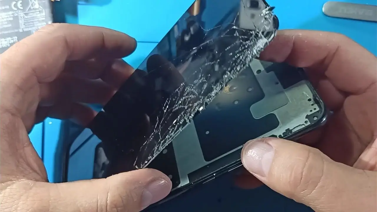 ¿Cómo cambiar la pantalla de un celular Huawei? - Cuánto cuesta reparar una pantalla de celular Huawei y7a como cambiar la pantalla de un celular huawei - Cuánto cuesta reparar una pantalla de celular Huawei y7a