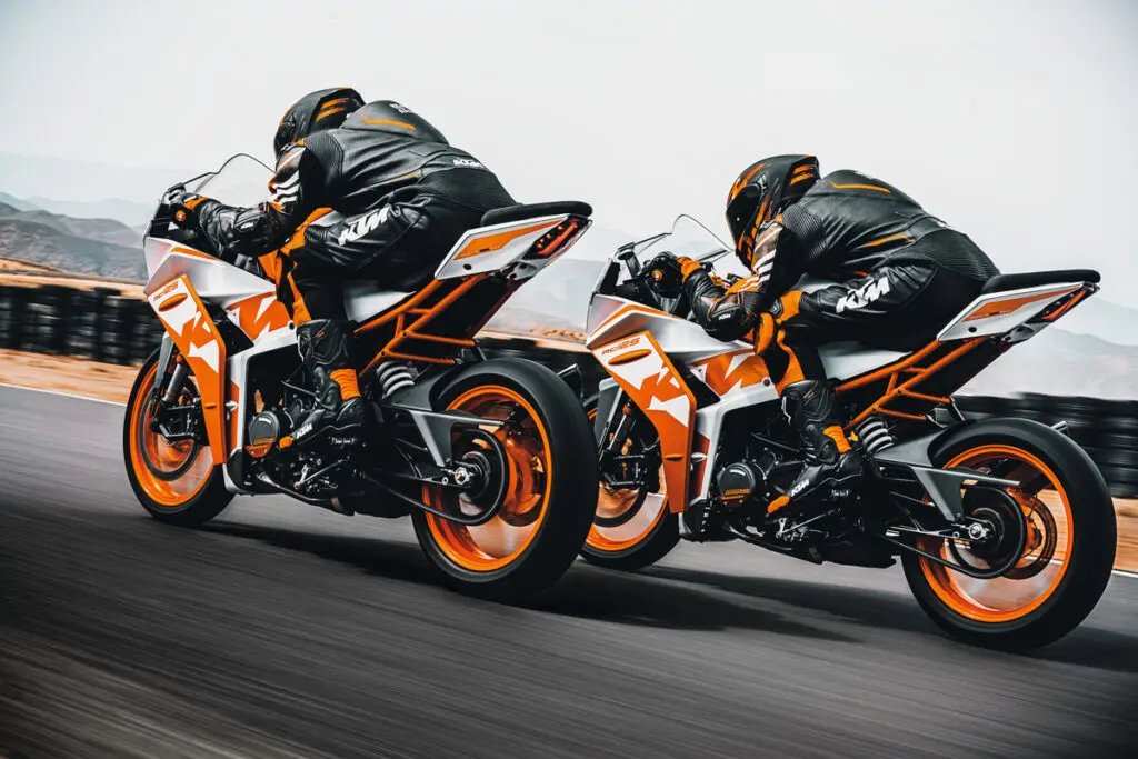 duke 390 pantalla - Cuánto es lo máximo que corre la Duke 390