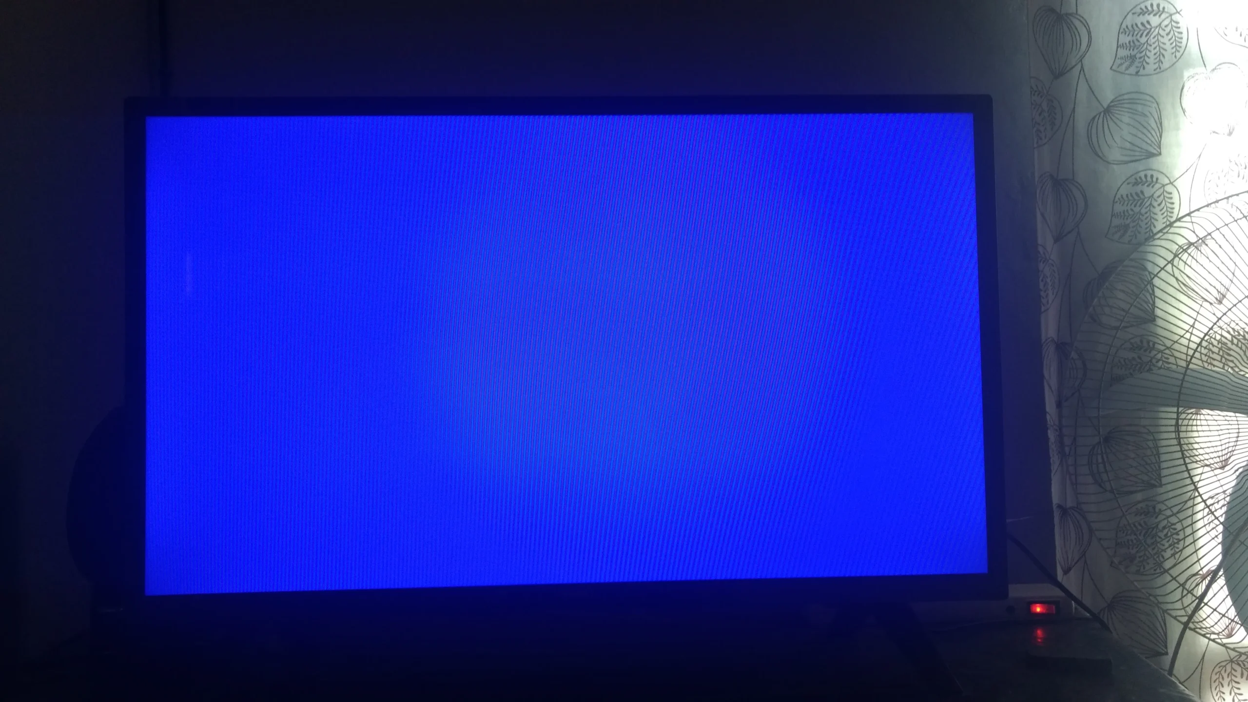 tv con pantalla azul - Qué pasa cuando la pantalla del televisor se pone azul Philips